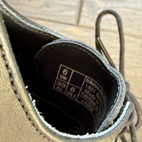 NWOB Dr. Martens Women's 1461 Quad Heart Black Leather Platform Shoes 8 $190 - Picture 7 of 8